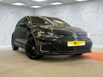 VOLKSWAGEN GOLF 1.4 TSI 8.7kWh GTE Advance Hatchback 5dr Petrol Plug-in Hybrid D