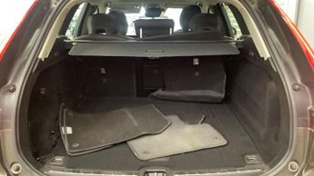VOLVO XC60 2.0h T6 Recharge 11.6kWh Inscription Expression SUV 5dr Petrol P