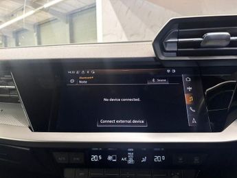 AUDI A3 1.5 TFSI 35 S line Sportback 5dr Petrol S Tronic Euro 6 (s/s) (1