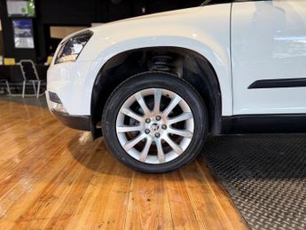 SKODA YETI 1.2 TSI SE Outdoor 5dr Petrol DSG Euro 5 (105 ps)