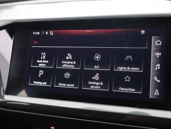 AUDI Q4 E-TRON 40 S line SUV 5dr Electric Auto 82kWh (204 ps)