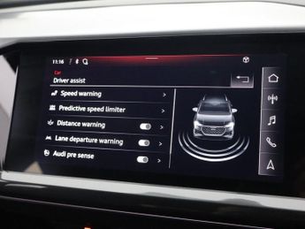 AUDI Q4 E-TRON 40 S line SUV 5dr Electric Auto 82kWh (204 ps)