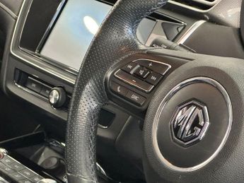 MG MG5 61.1kWh Excite Long Range Estate 5dr Electric Auto (156 ps)