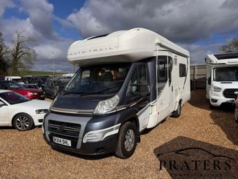  AUTO-TRAIL FRONTIER DAKOTA 4 BERTH 