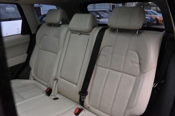 LAND ROVER RANGE ROVER SPORT 3.0 SD V6 HSE SUV 5dr Diesel Auto 4WD Euro 5 (s/s) (306 ps)