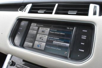 LAND ROVER RANGE ROVER SPORT 3.0 SD V6 HSE SUV 5dr Diesel Auto 4WD Euro 5 | PANORAMIC ROOF | 