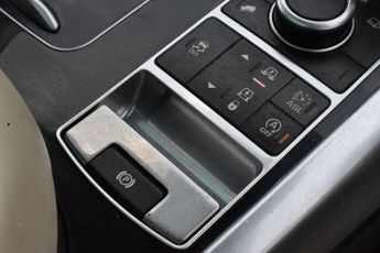 LAND ROVER RANGE ROVER SPORT 3.0 SD V6 HSE SUV 5dr Diesel Auto 4WD Euro 5 | PANORAMIC ROOF | 
