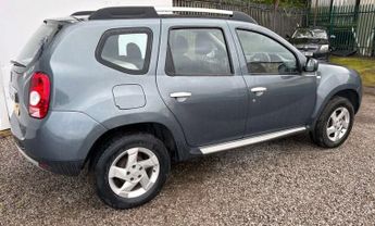 DACIA DUSTER 1.5 dCi Laureate SUV 5dr Diesel Manual 4WD Euro 5 (110 ps)