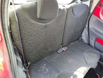 PEUGEOT 107 1.0 12V Urban Hatchback 5dr Petrol 2 Tronic Euro 5 (68 ps)