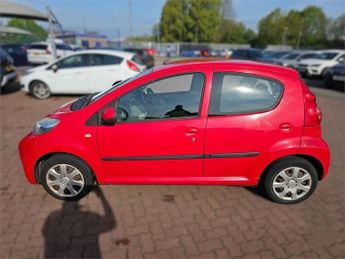 PEUGEOT 107 1.0 12V Urban Hatchback 5dr Petrol 2 Tronic Euro 5 (68 ps)
