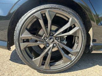 AUDI A3 2.0 TDI S line Saloon 4dr Diesel S Tronic Euro 6 (s/s) (150 ps)