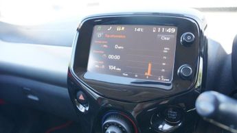 PEUGEOT 108 1.2 VTi PureTech Allure Hatchback 5dr Petrol Manual Euro 5 (82 p