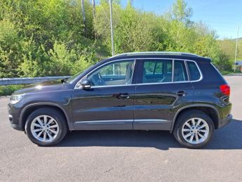 VOLKSWAGEN TIGUAN 2.0 TDI BlueMotion Tech SE SUV 5dr Diesel DSG 4WD Euro 5 (s/s) (