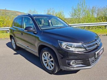VOLKSWAGEN TIGUAN 2.0 TDI BlueMotion Tech SE SUV 5dr Diesel DSG 4WD Euro 5 (s/s) (