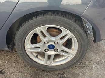 FORD FIESTA 1.25 Zetec Hatchback 5dr Petrol Manual Euro 5 (82 ps)