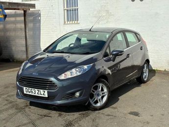 FORD FIESTA 1.25 Zetec Hatchback 5dr Petrol Manual Euro 5 (82 ps)