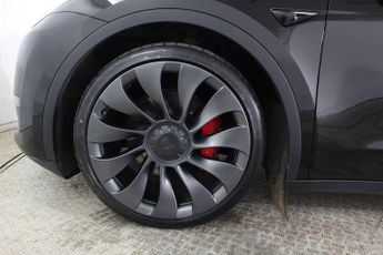 TESLA MODEL Y (Dual Motor) Performance Auto 4WDE 5dr
