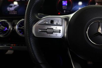 MERCEDES-BENZ CLA 1.3 CLA250e 15.6kWh AMG Line (Premium Plus) Coupe 8G-DCT Euro 6 