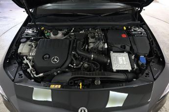 MERCEDES-BENZ CLA 1.3 CLA250e 15.6kWh AMG Line (Premium Plus) Coupe 8G-DCT Euro 6 