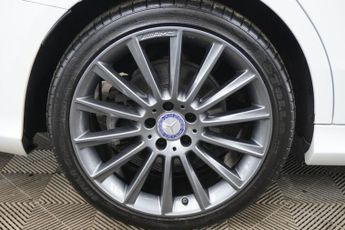 MERCEDES-BENZ C-CLASS 2.1 C220d AMG Line Estate 5dr Diesel G-Tronic+ 4MATIC Euro 6 (s/