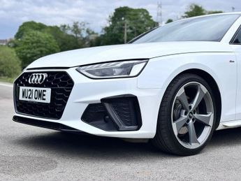 AUDI A4 AVANT 2.0 TFSI 35 Black Edition Estate 5dr Petrol S Tronic Euro 6 (s/s