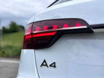 AUDI A4 AVANT 2.0 TFSI 35 Black Edition Estate 5dr Petrol S Tronic Euro 6 (s/s