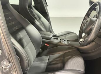 MERCEDES-BENZ GLA 1.6 GLA180 Urban Edition SUV 5dr Petrol 7G-DCT Euro 6 (s/s) (122