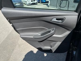 FORD FOCUS 2.0 TDCi ST-2 Hatchback 5dr Diesel Manual Euro 6 (s/s) (185 ps)