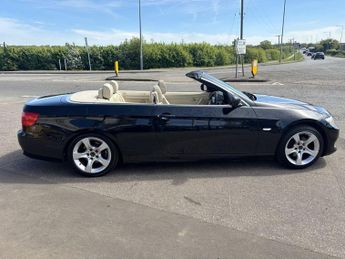 BMW 3 SERIES 2.0 320d SE Convertible 2dr Diesel Steptronic Euro 5 (184 ps)