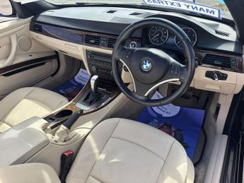 BMW 3 SERIES 2.0 320d SE Convertible 2dr Diesel Steptronic Euro 5 (184 ps)