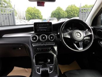 MERCEDES-BENZ GLC 2.1 GLC250d Sport SUV 5dr Diesel G-Tronic 4MATIC Euro 6 (s/s) (2