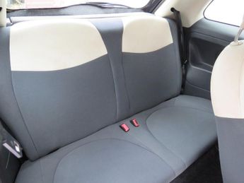 FIAT 500 1.2 Pop Hatchback 3dr Petrol Auto Euro 4 (69 bhp)