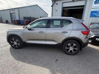 VOLVO XC40 2.0 T4 Inscription SUV 5dr Petrol Auto AWD Euro 6 (s/s) (190 ps)