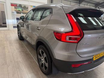 VOLVO XC40 2.0 T4 Inscription SUV 5dr Petrol Auto AWD Euro 6 (s/s) (190 ps)