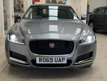 JAGUAR XF 2.0d Prestige Saloon 4dr Diesel Manual Euro 6 (s/s) (163 ps)