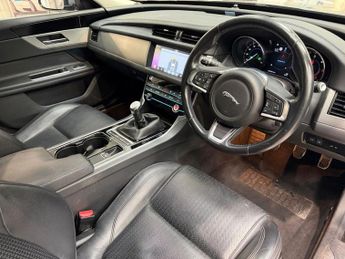 JAGUAR XF 2.0d Prestige Saloon 4dr Diesel Manual Euro 6 (s/s) (163 ps)