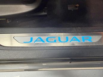 JAGUAR XF 2.0d Prestige Saloon 4dr Diesel Manual Euro 6 (s/s) (163 ps)