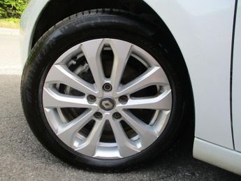 RENAULT ZOE R110 EV50 52kWh Iconic Hatchback 5dr Electric Auto (Rapid Charge