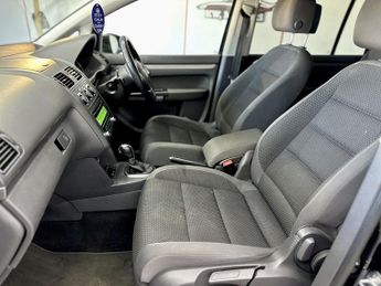 VOLKSWAGEN TOURAN 1.6 TDI BlueMotion Tech SE MPV 5dr Diesel DSG Euro 5 (s/s) (105 