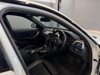 BMW 3 SERIES 2.0 320d M Sport Saloon 4dr Diesel Auto xDrive Euro 6 (s/s) (190