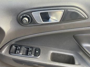 FORD ECOSPORT 1.0T EcoBoost Titanium SUV 5dr Petrol Manual 2WD Euro 5 (s/s) (1