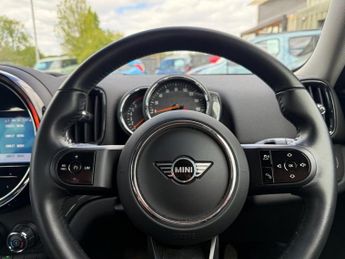 MINI COUNTRYMAN 1.5 Cooper Classic SUV 5dr Petrol Steptronic Euro 6 (s/s) (136 p