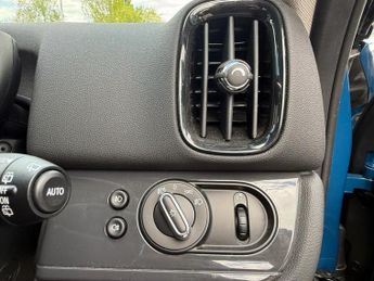 MINI COUNTRYMAN 1.5 Cooper Classic SUV 5dr Petrol Steptronic Euro 6 (s/s) (136 p