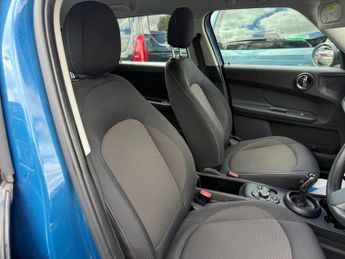 MINI COUNTRYMAN 1.5 Cooper Classic SUV 5dr Petrol Steptronic Euro 6 (s/s) (136 p