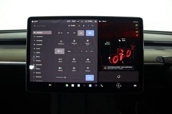 TESLA MODEL Y (Dual Motor) Long Range Auto 4WDE 5dr