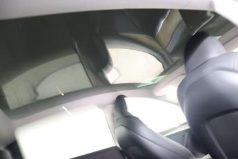 TESLA MODEL Y (Dual Motor) Long Range Auto 4WDE 5dr