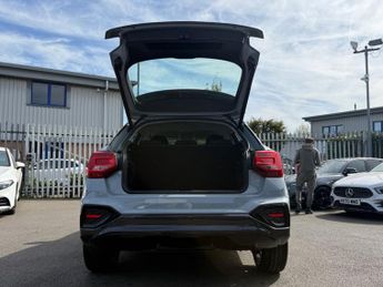 AUDI Q2 1.5 TFSI CoD 35 Sport SUV 5dr Petrol S Tronic Euro 6 (s/s) (150 