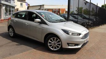 Ford Focus 1.0T EcoBoost Titanium Hatchback 5dr Petrol Auto Euro 6 (s/s) (1