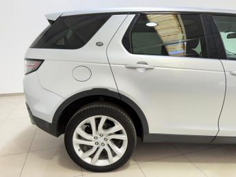 LAND ROVER DISCOVERY SPORT 2.0 TD4 HSE Luxury SUV 5dr Diesel Auto 4WD Euro 6 (s/s) (180 ps)