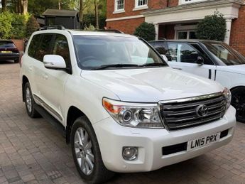 TOYOTA LAND CRUISER 4.5 D-4D V8 SUV 5dr Diesel Auto 4WD Euro 5 (268 ps)